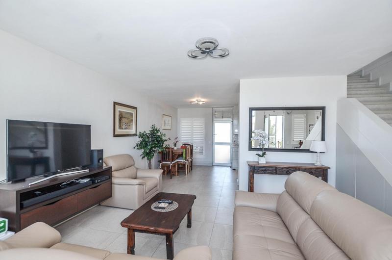 To Let 1 Bedroom Property for Rent in Dolphin Beach Western Cape